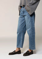 swatch_Denim kut from the kloth ashton barrel leg jean