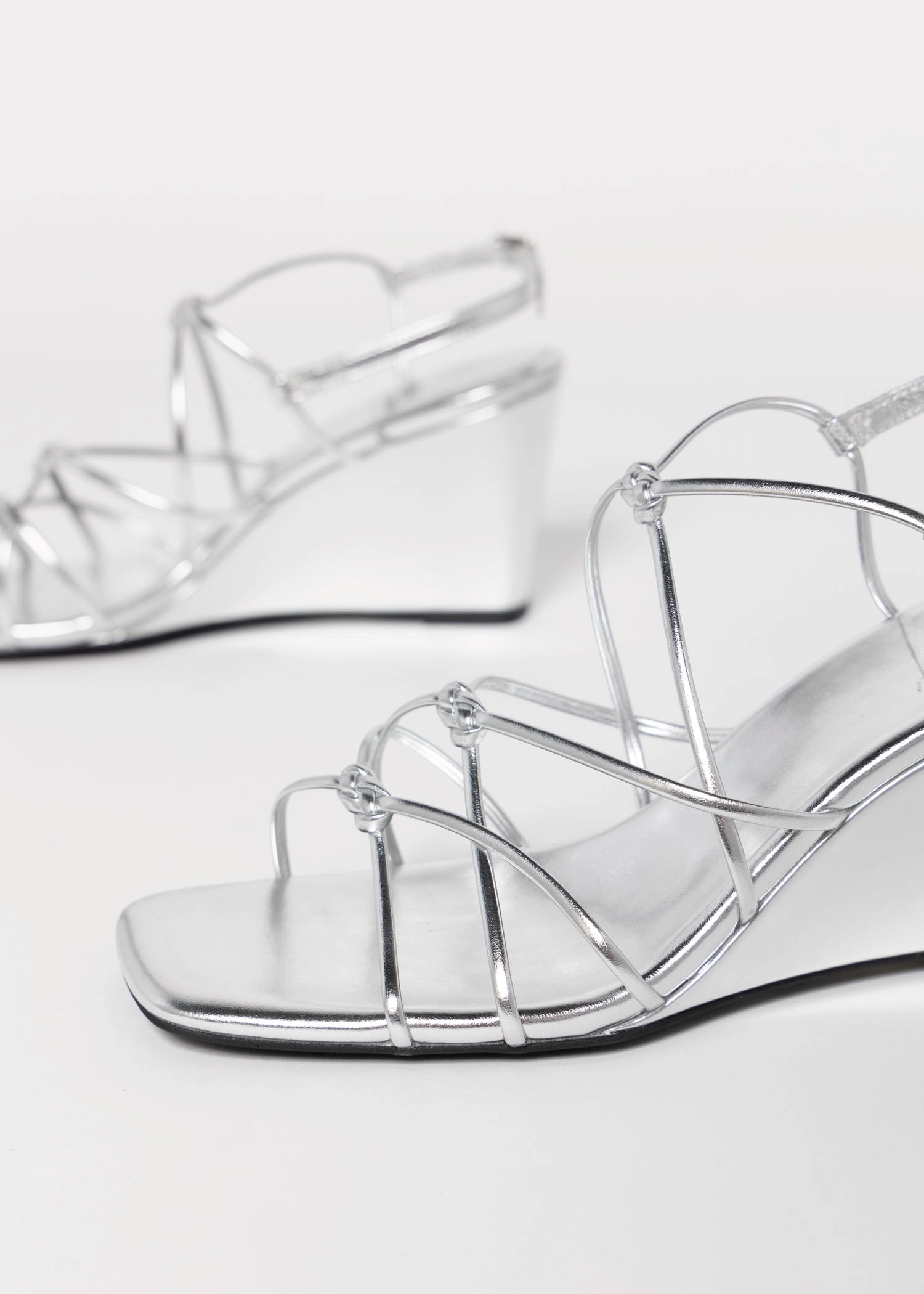 swatch_Silver jeffrey campbell socialz wedge sandal