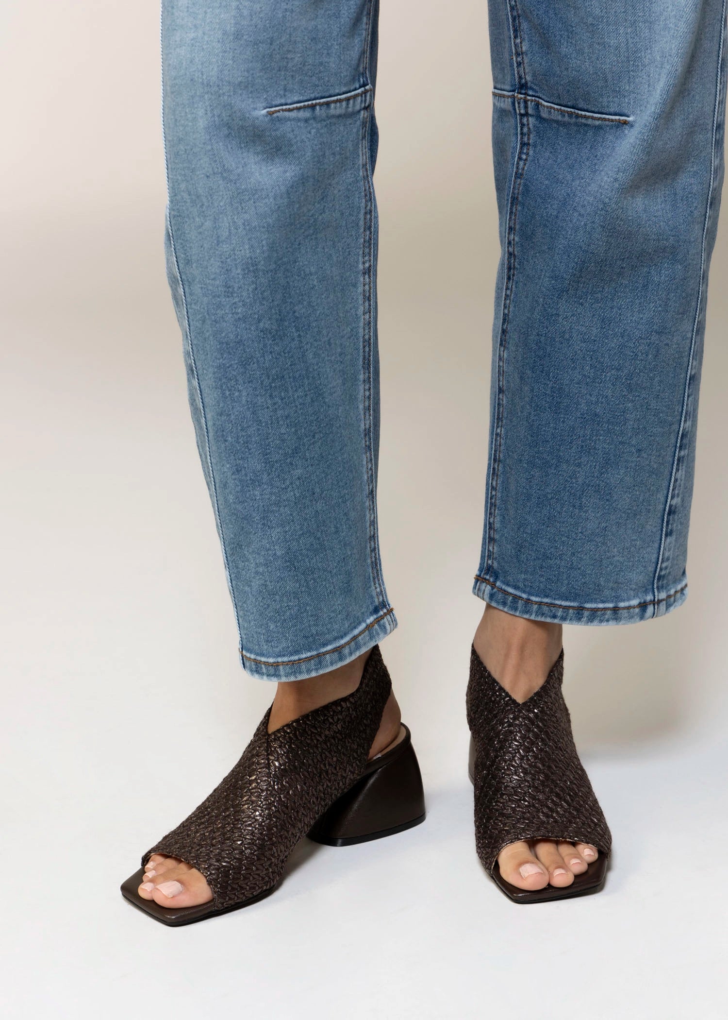 swatch_Dark Brown vaneli woven raffia slingback heel