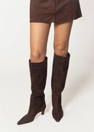 swatch_chocolate suede fredine tall boot