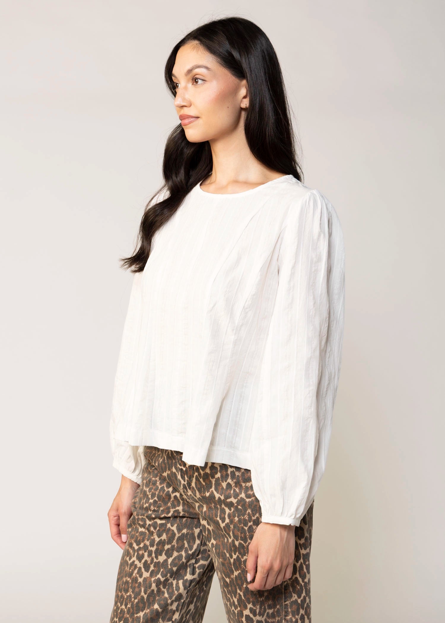 swatch_White aaron and amber ruffle bottom blouse
