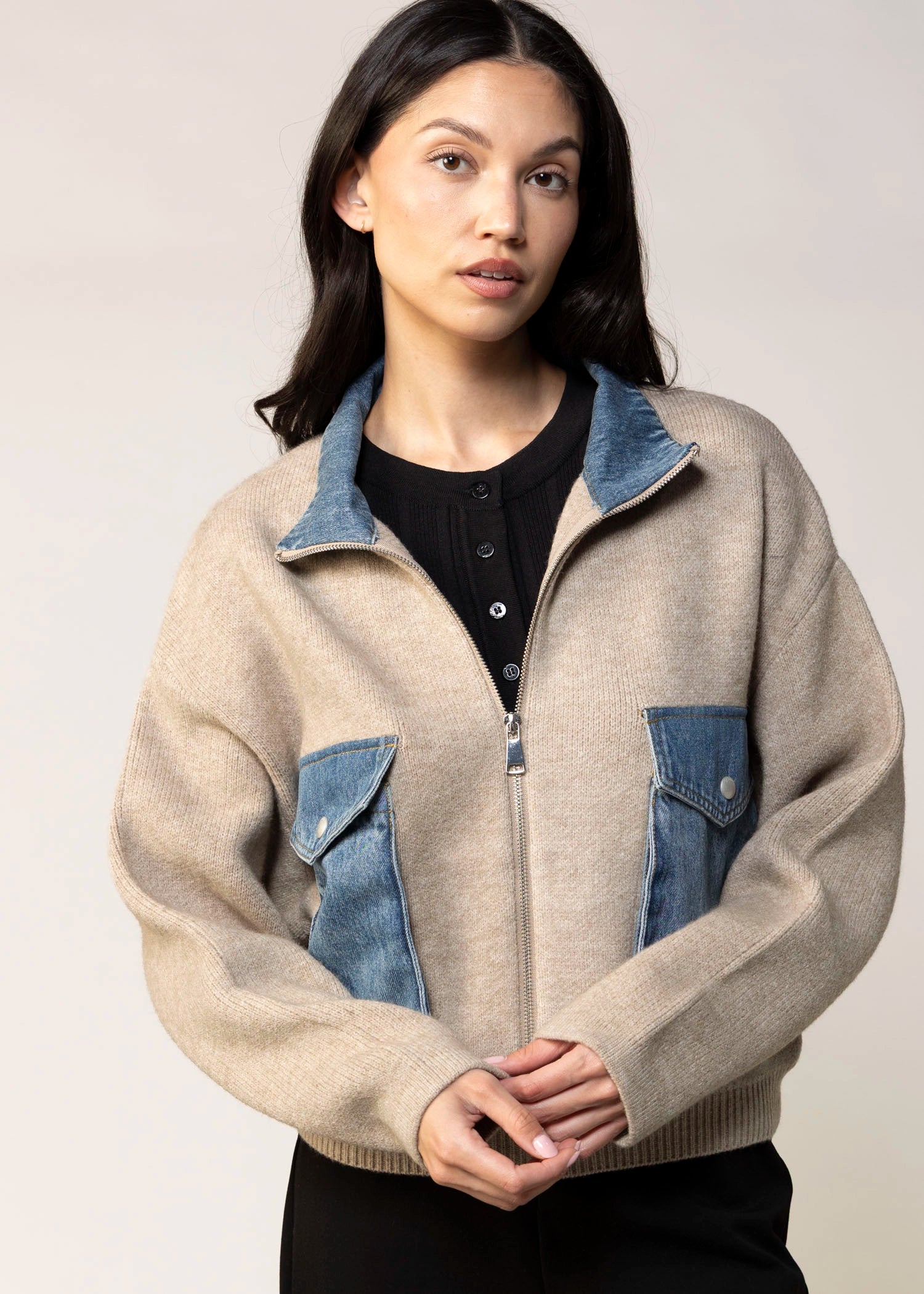 swatch_Dark Sand blank nyc glow up sweater jacket