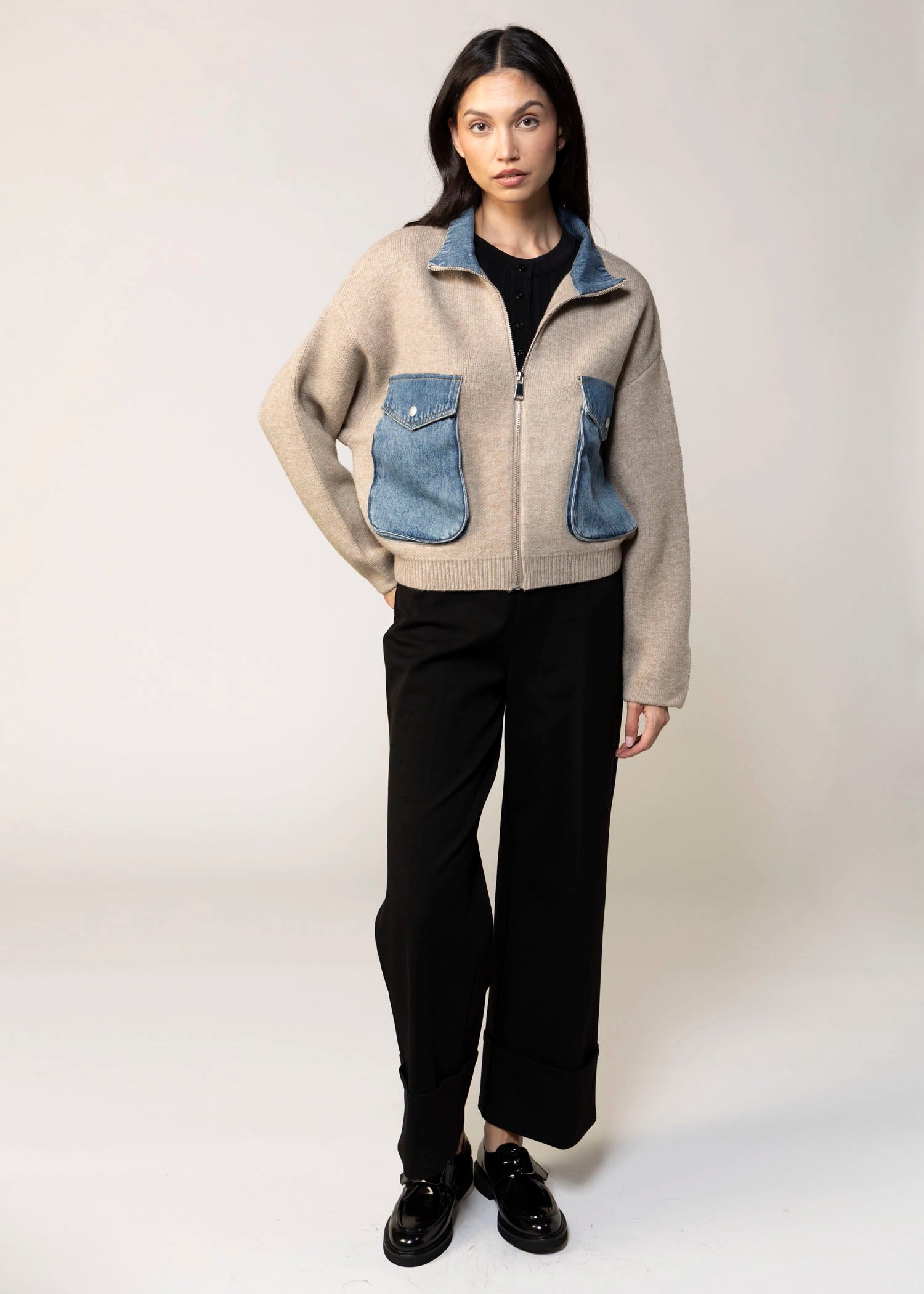 swatch_Dark Sand blank nyc glow up sweater jacket