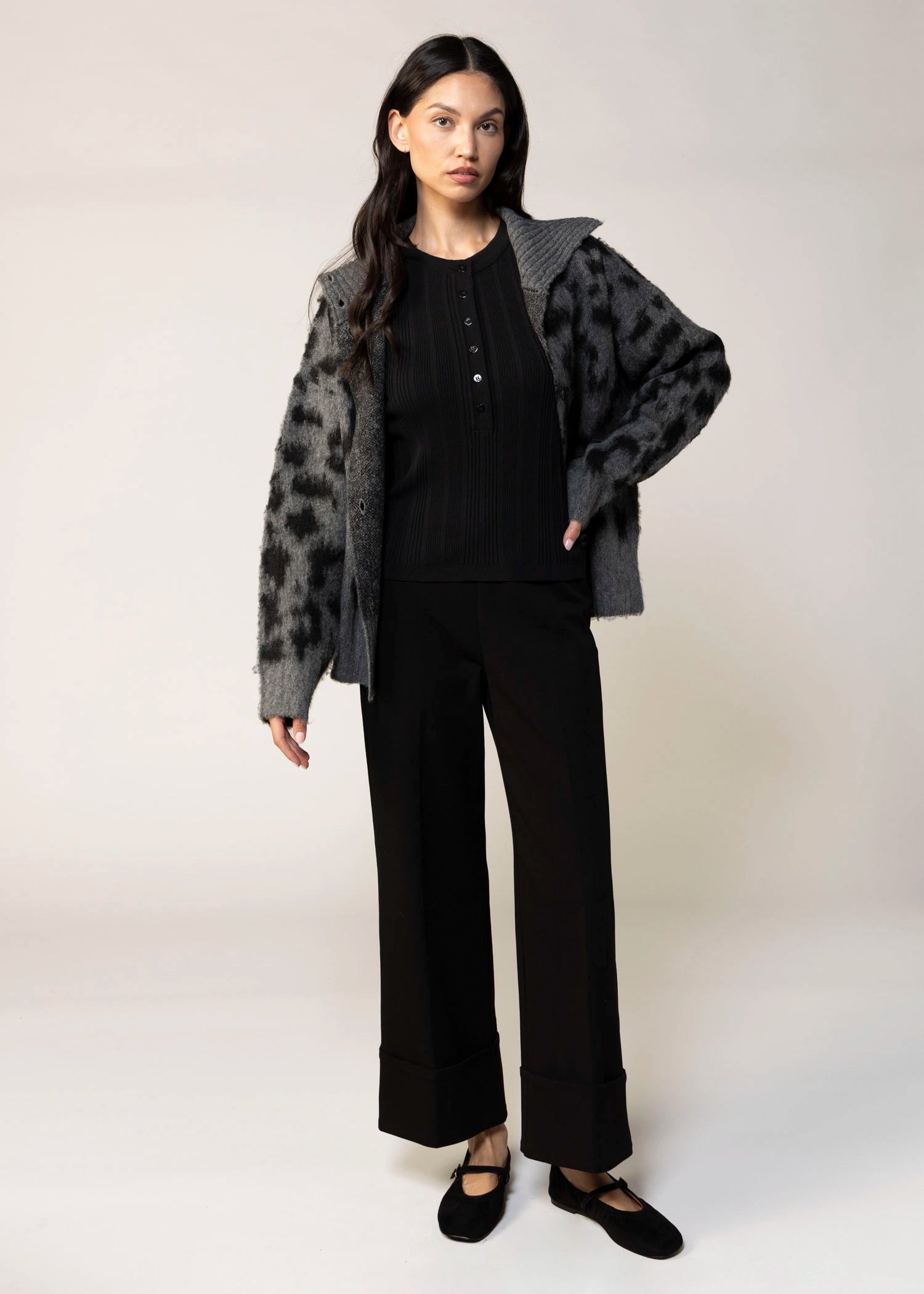 swatch_Charcoal greylin paloma cardigan