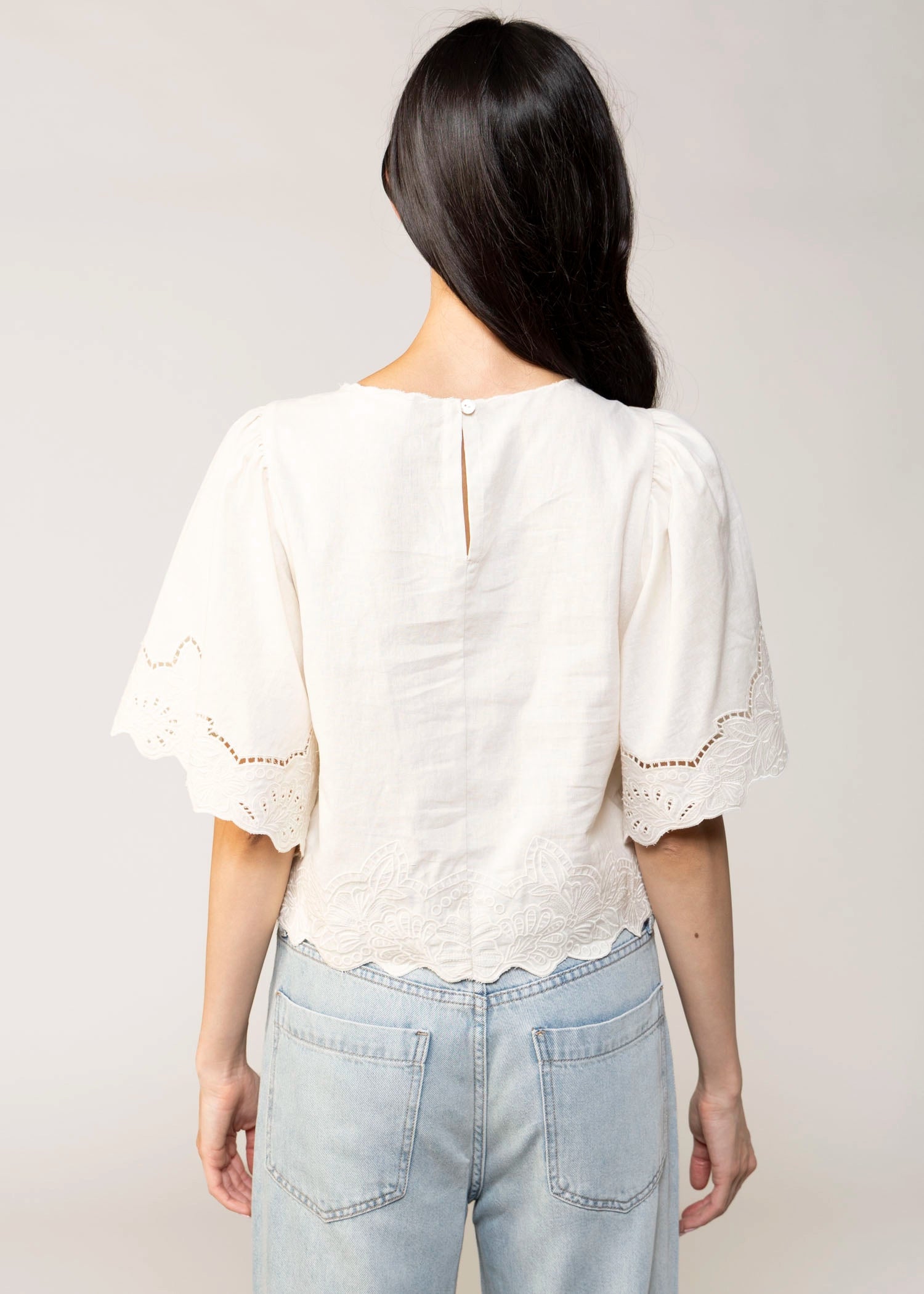 swatch_Cream a.ren cairo cotton blouse