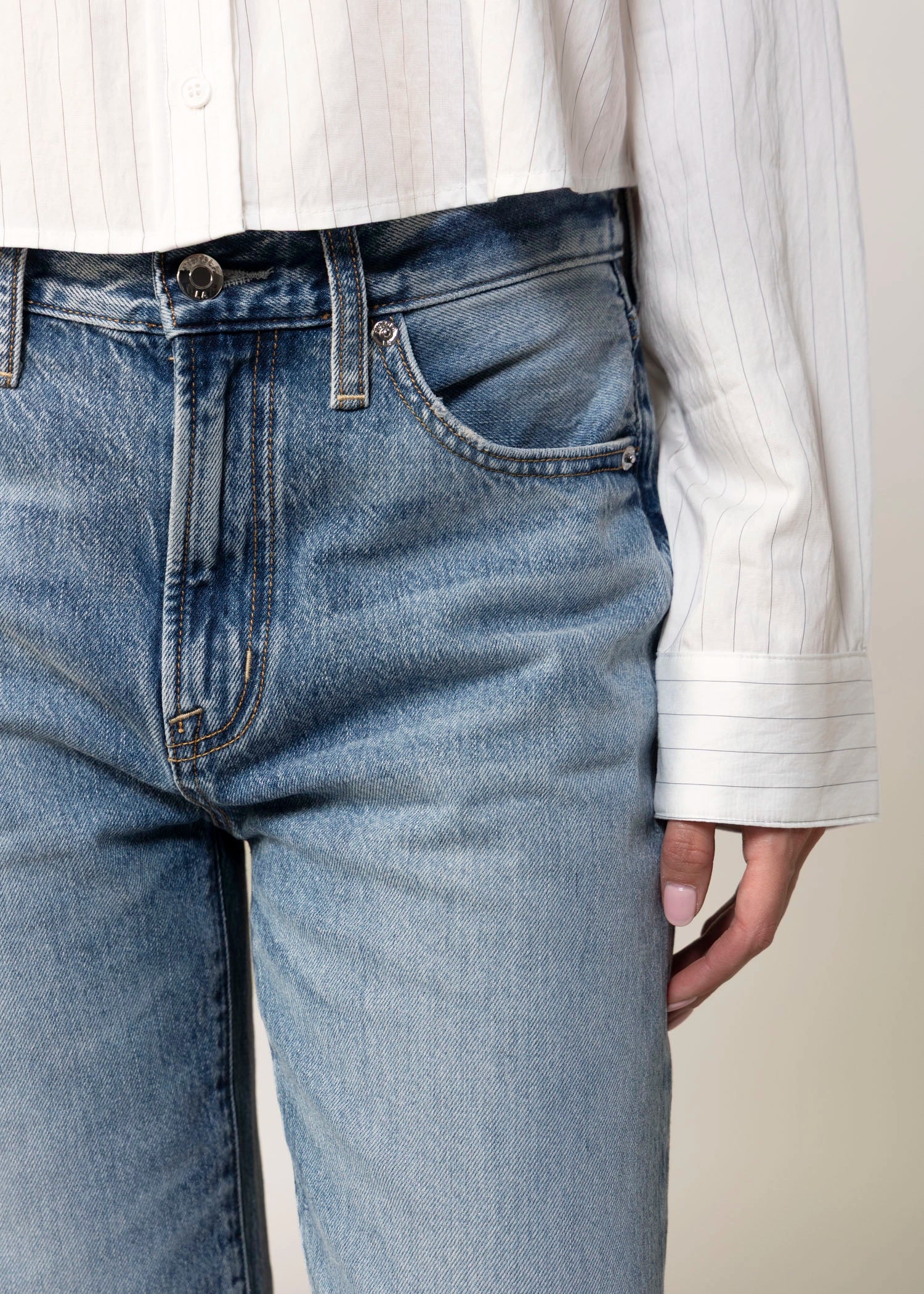 swatch_Light Denim pistola donny rolled hem boyfriend jeans
