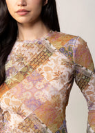swatch_Multi avec les filles printed mesh long sleeve top