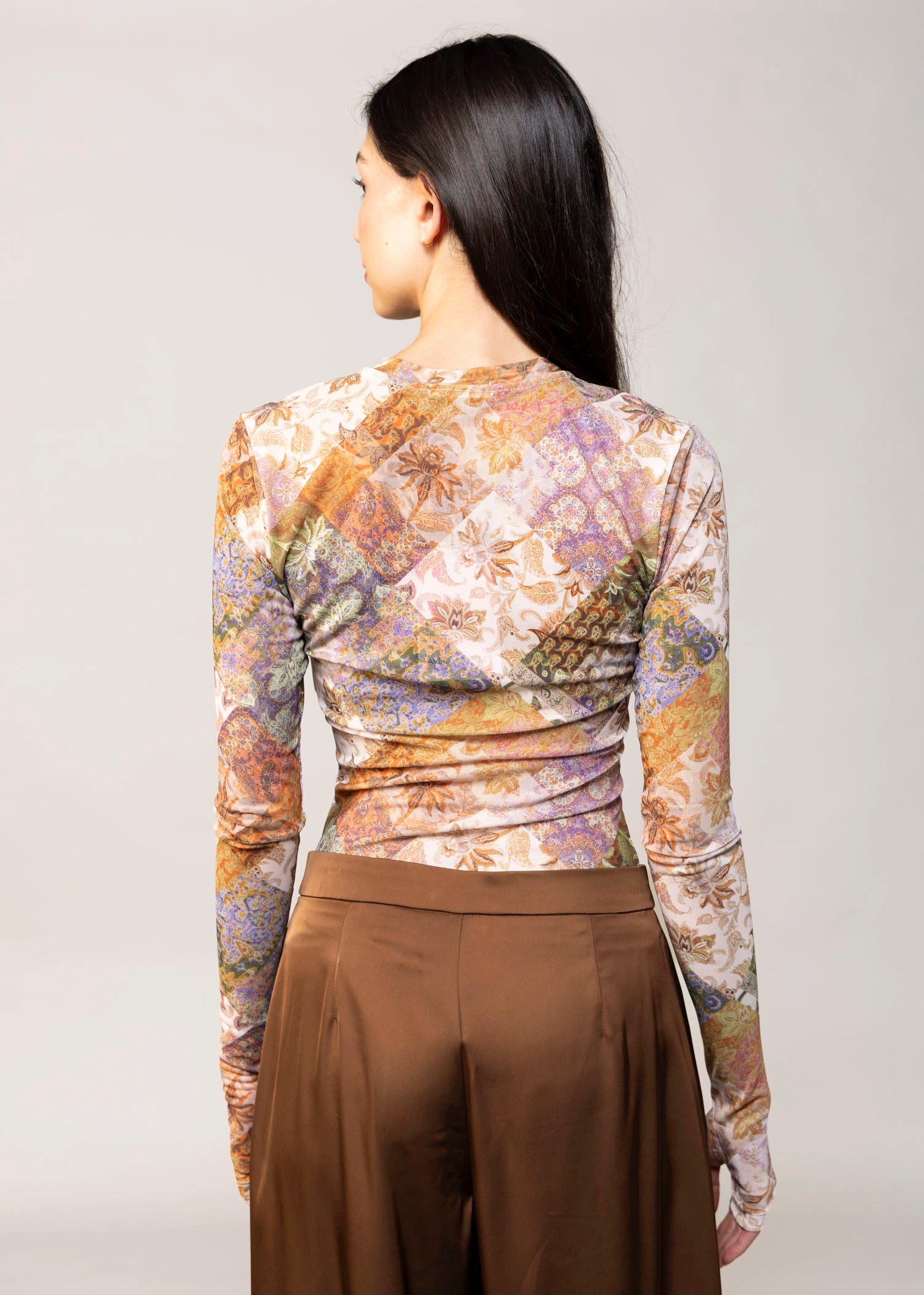 swatch_Multi avec les filles printed mesh long sleeve top