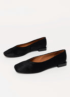 swatch_Black Haircalf angel alarcon tiyu flat