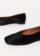 swatch_Black Haircalf angel alarcon tiyu flat