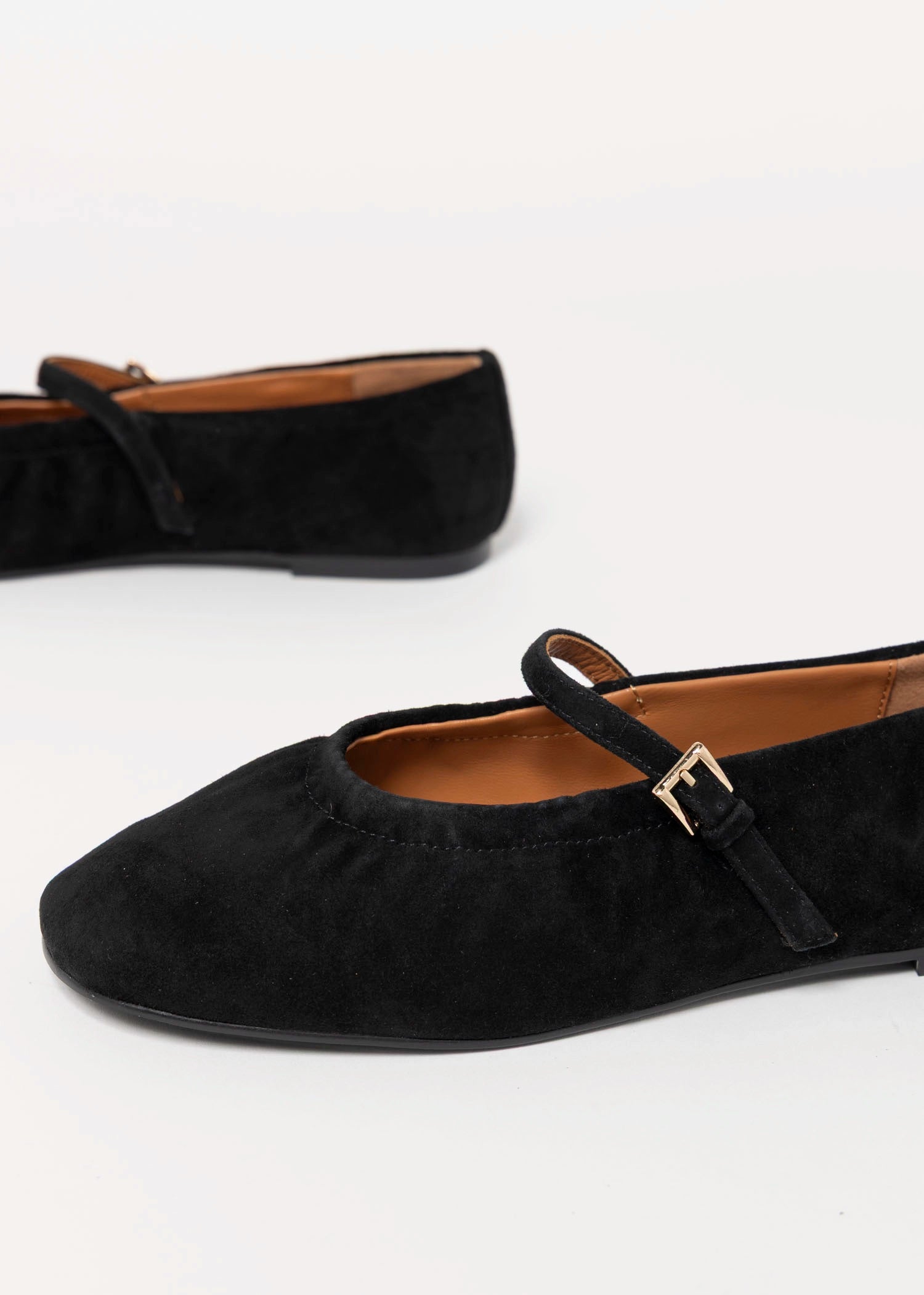 swatch_Black Suede angel alarcon jenna mary jane
