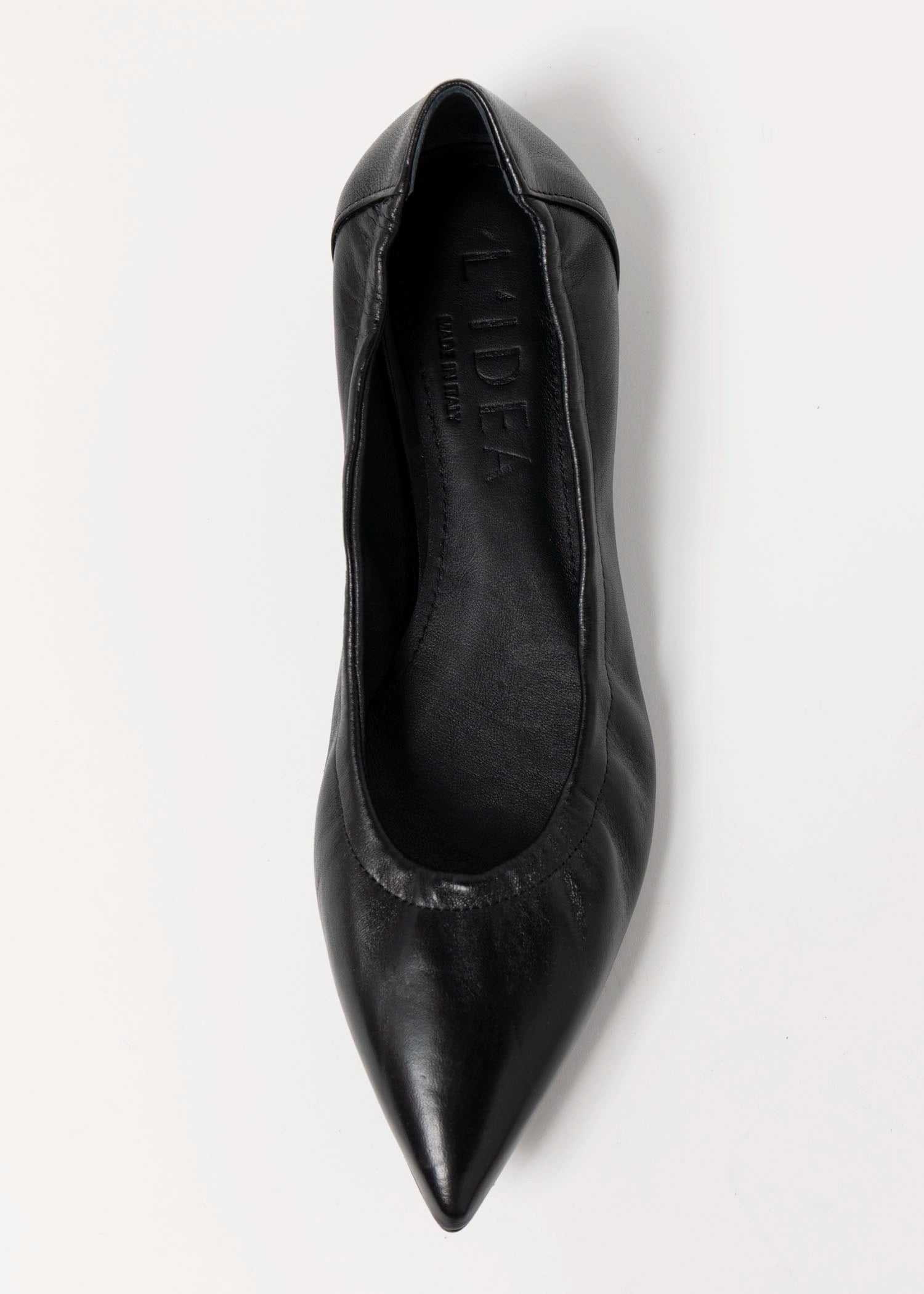 swatch_Black Leather l'idea flat leather pump