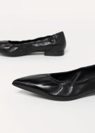 swatch_Black Leather l'idea flat leather pump