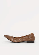 swatch_Whiskey Leather l'idea flat leather pump