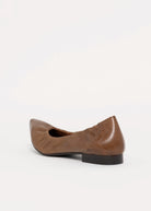 swatch_Whiskey Leather l'idea flat leather pump
