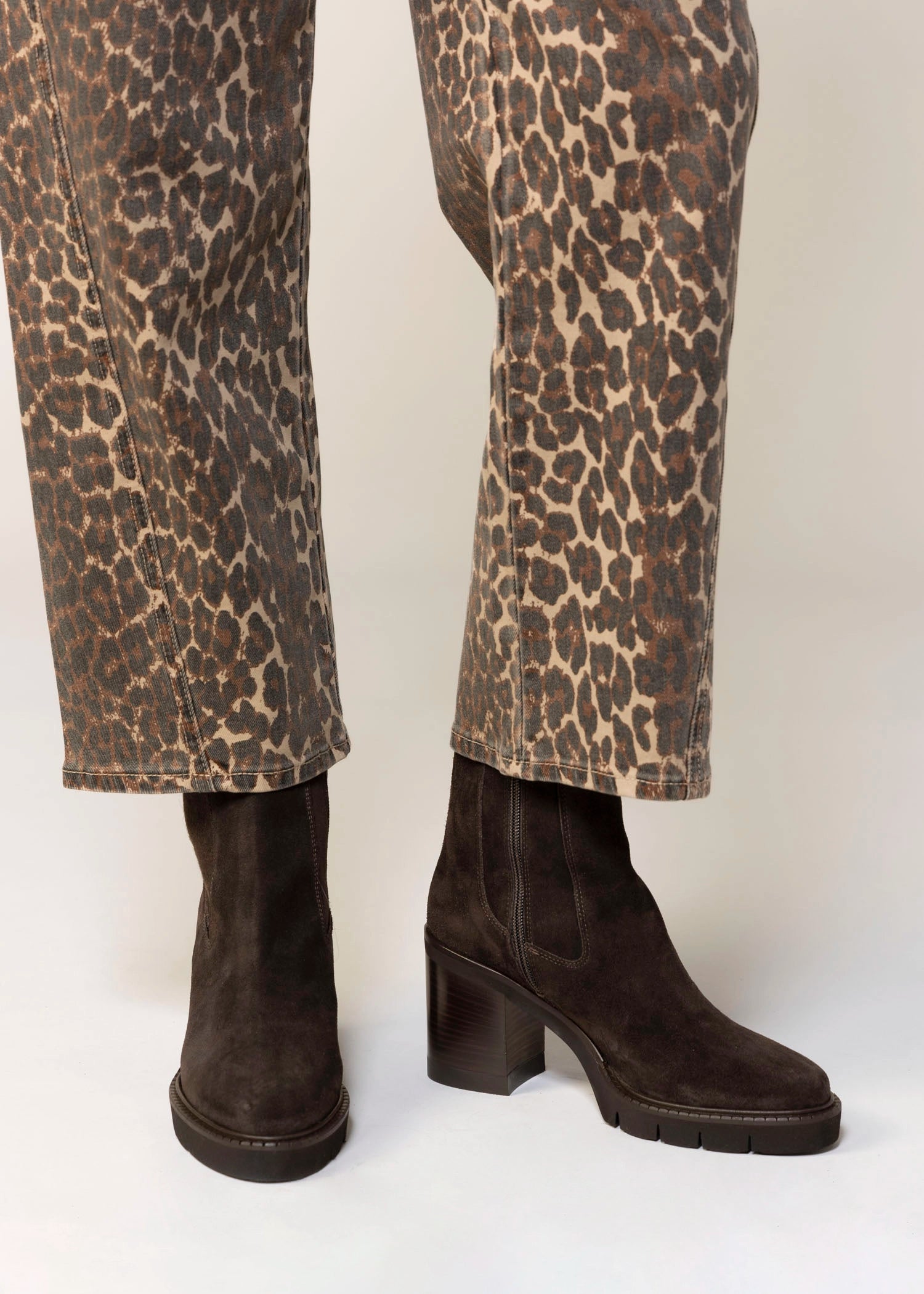 swatch_Mocha Suede l'idea heeled chelsea boot