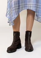 swatch_Chocolate Suede l'idea center zip boot