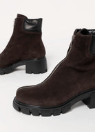 swatch_Chocolate Suede l'idea center zip boot