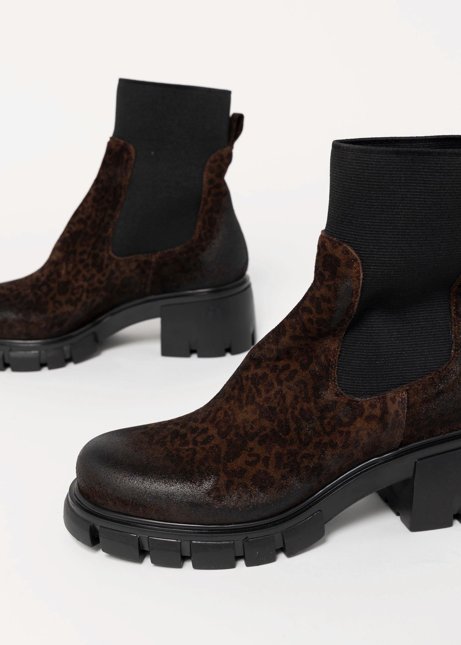 swatch_Leopard Suede l'idea lug sole sock boot