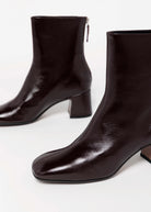 swatch_Burgundy Patent mara bini perla heeled boot