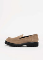 swatch_Dark Taupe Suede l'idea clean loafer on lug sole