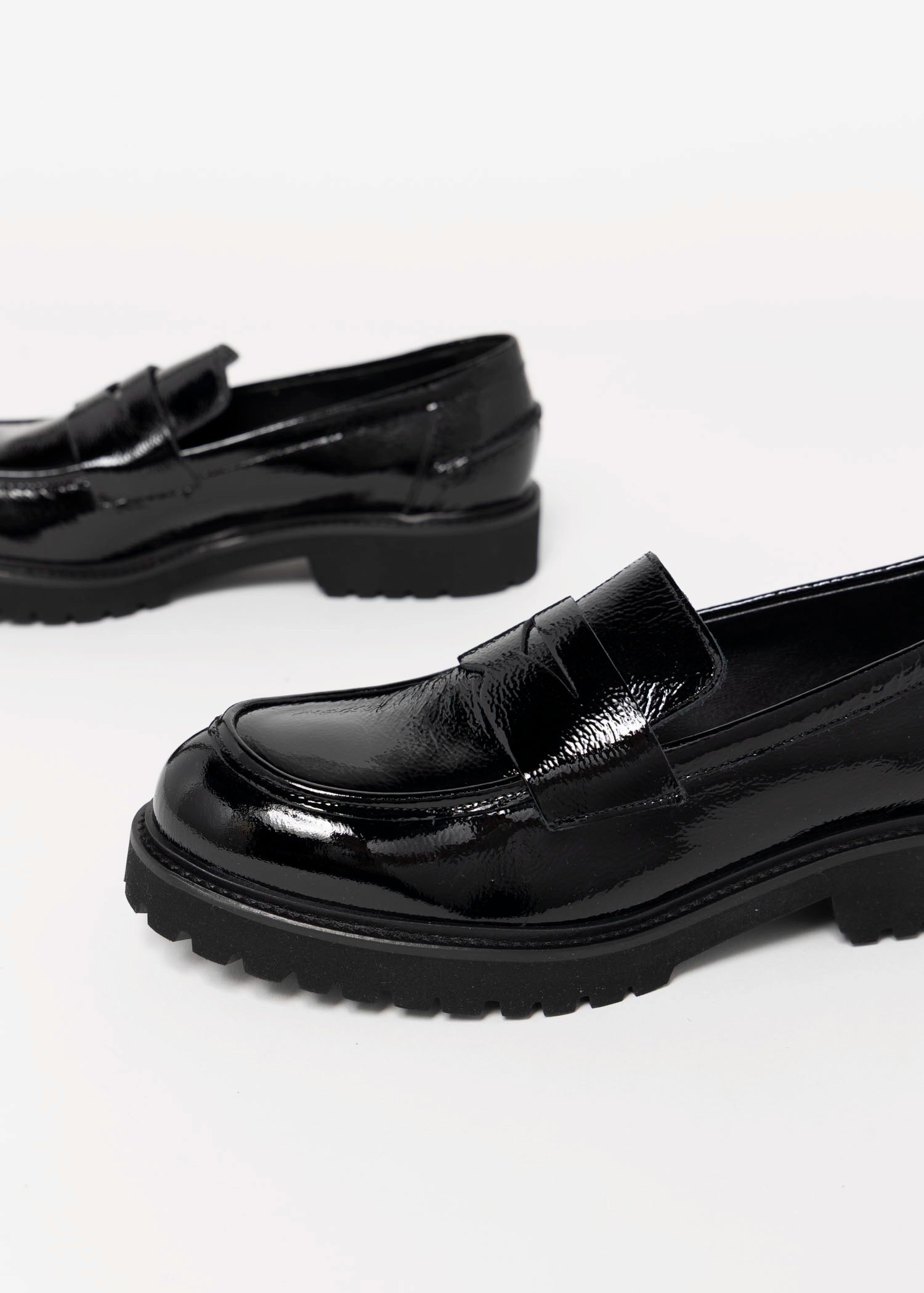 swatch_Black Patent l'idea italian leather penny loafer