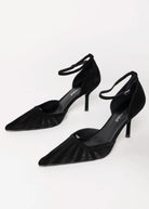swatch_Black Suede jeffrey campbell titanique two piece pump