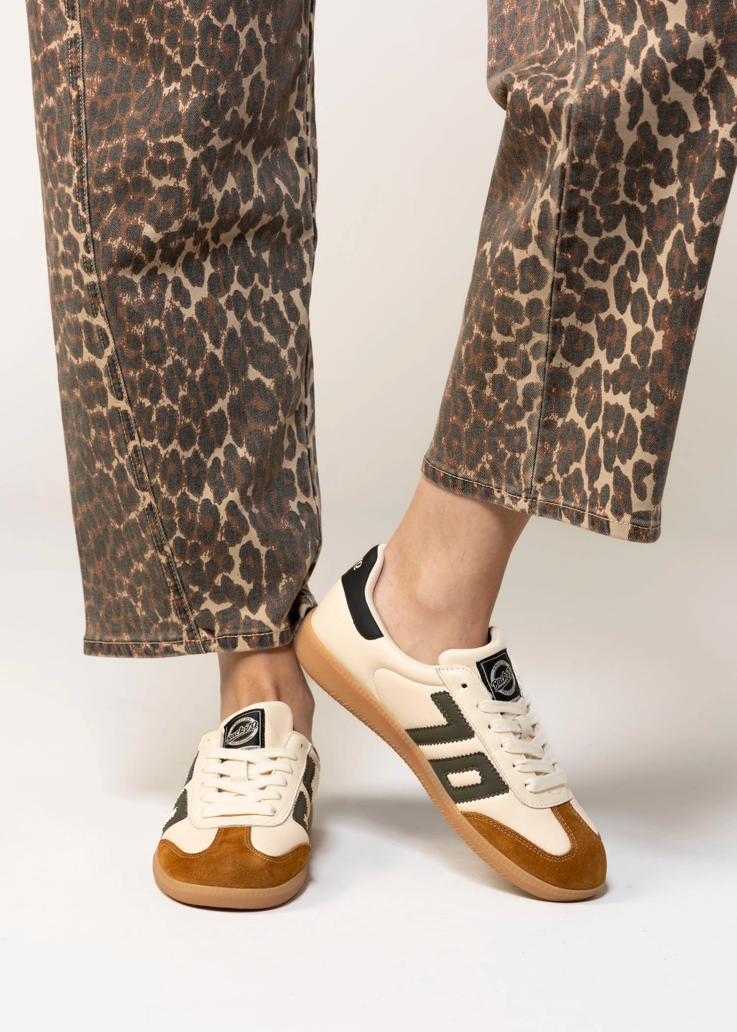 swatch_Butter/Forest back70 cloud w6 sneaker