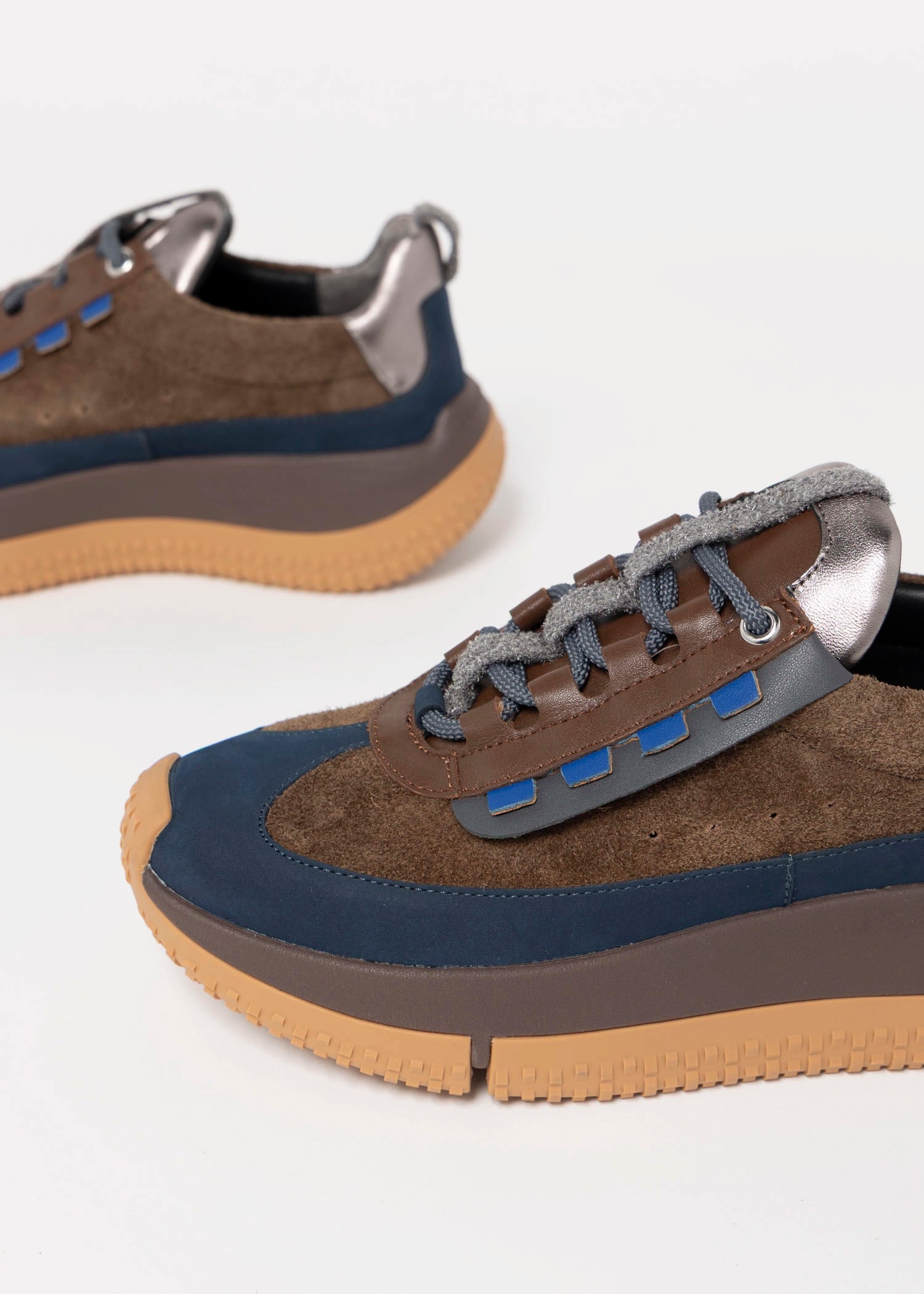 swatch_Chocolate 4ccccees kapok pinto sneaker