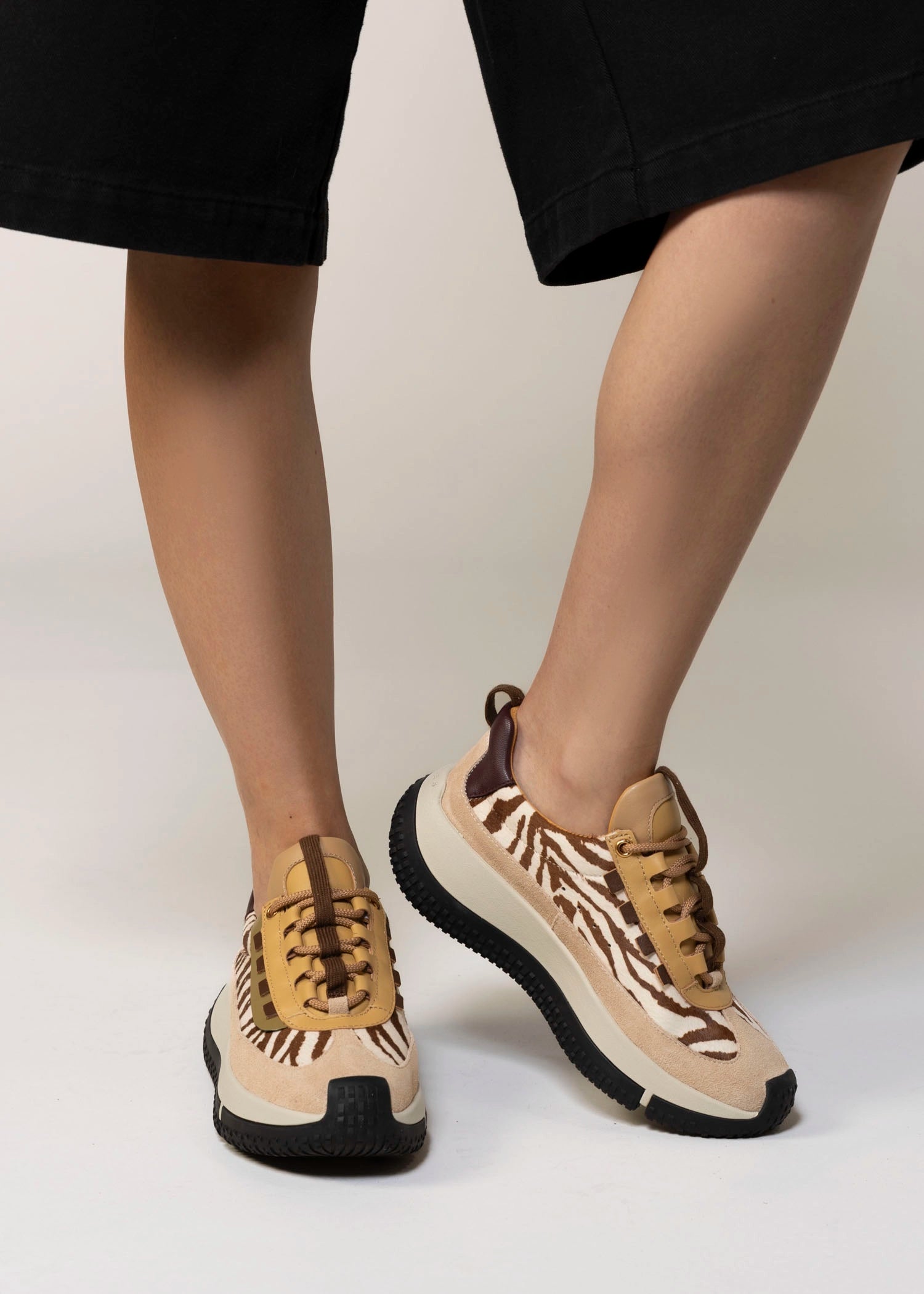swatch_Zebra 4ccccees kapok pinto sneaker
