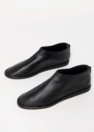 swatch_Black Leather l'idea elsa flat shoe
