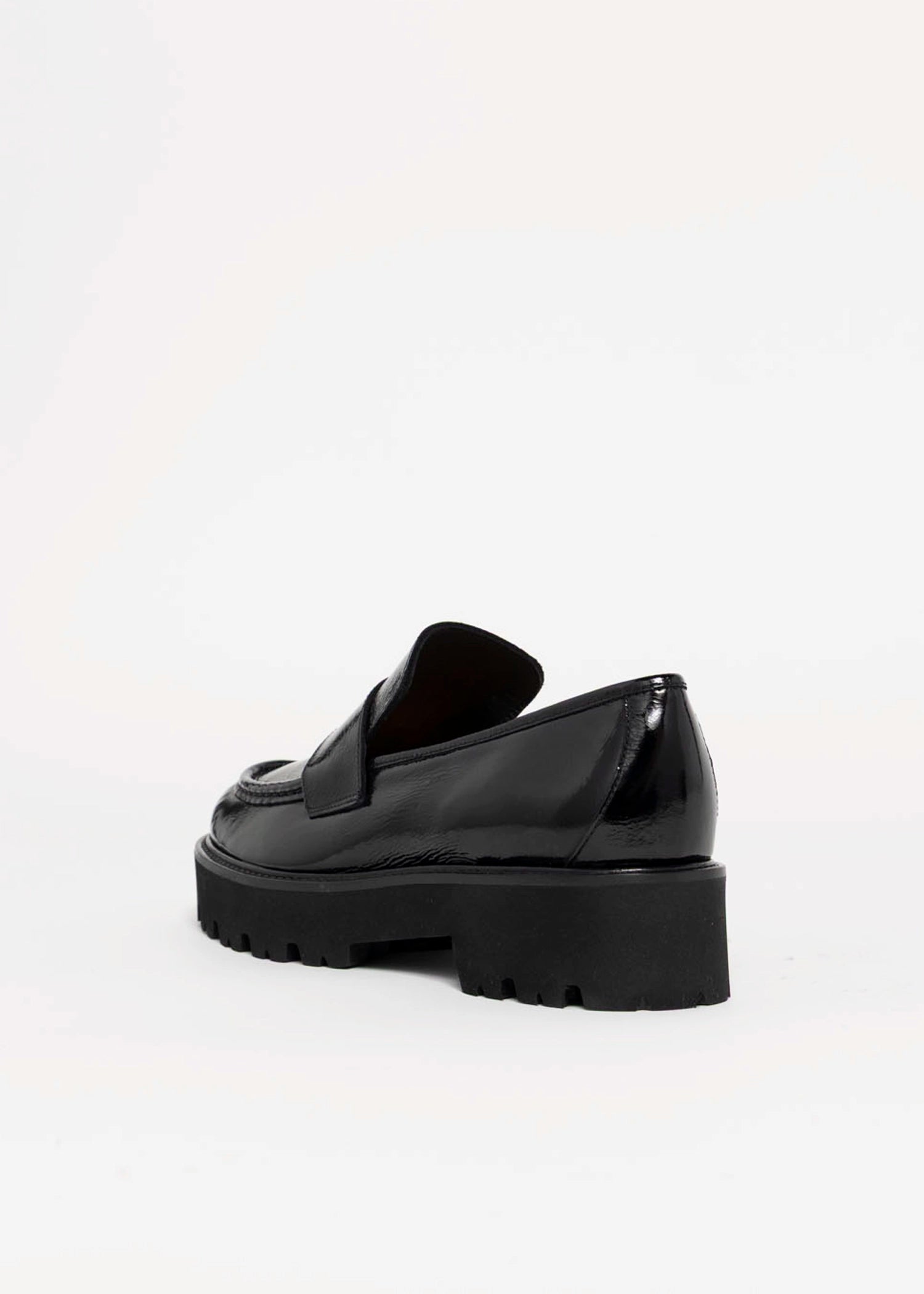 swatch_Black Patent l'idea lug sole loafer