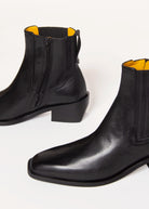 swatch_black leather ankle boot