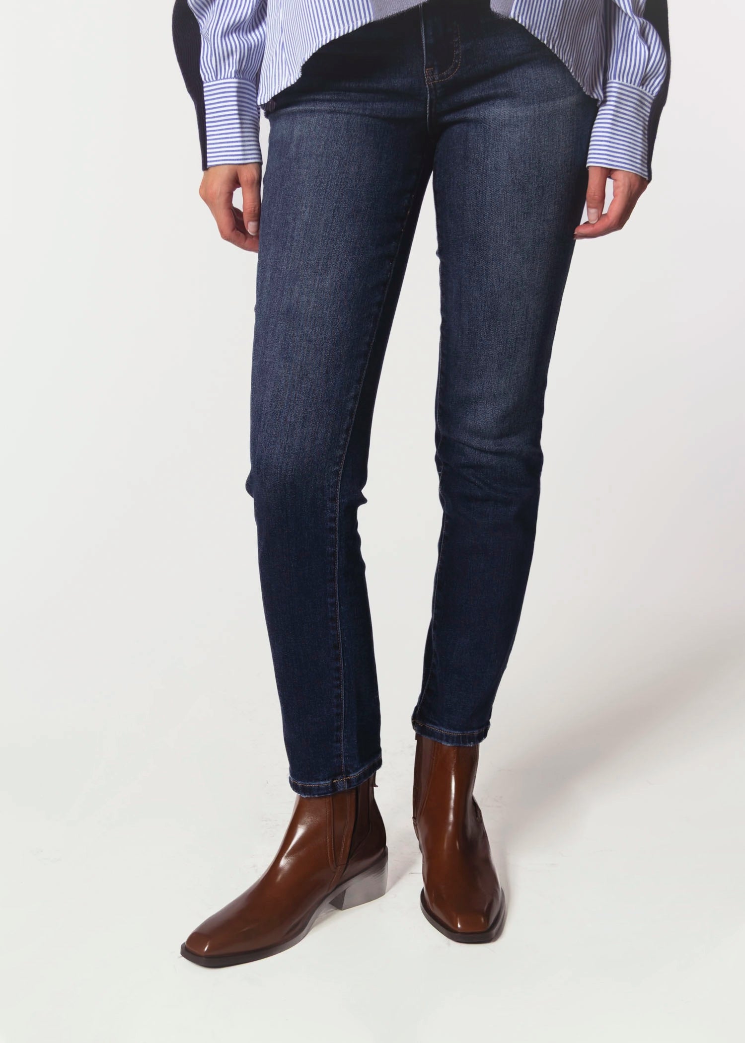 swatch_whiskey leather ankle boot