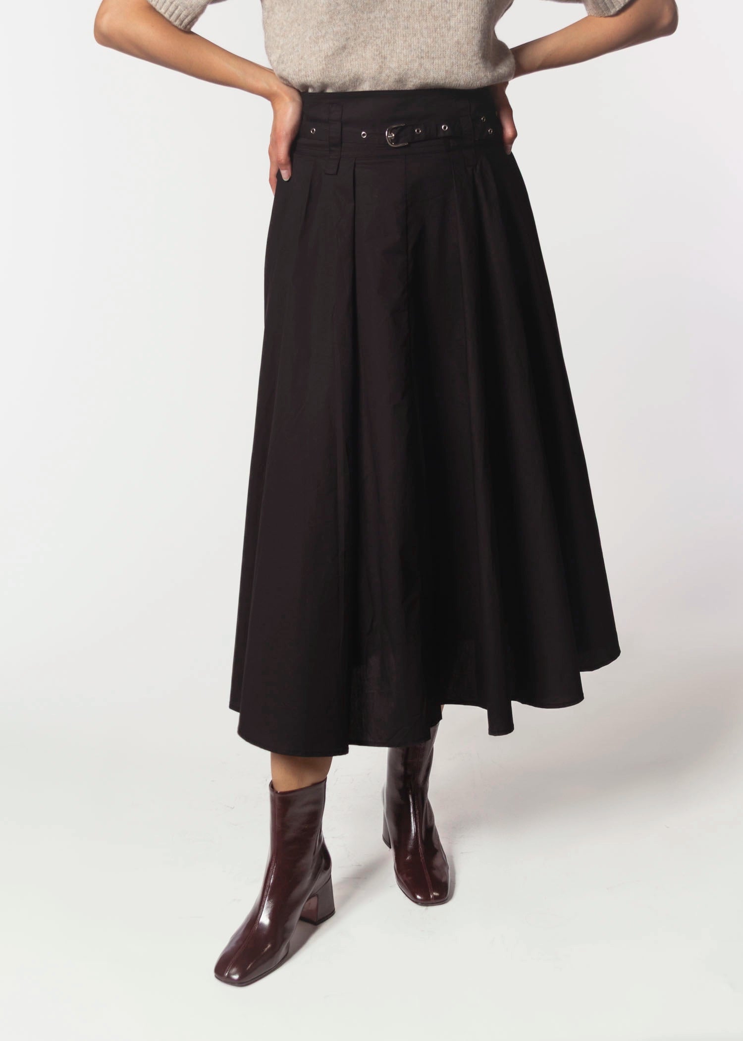 swatch_Brown Patent leather ankle boot