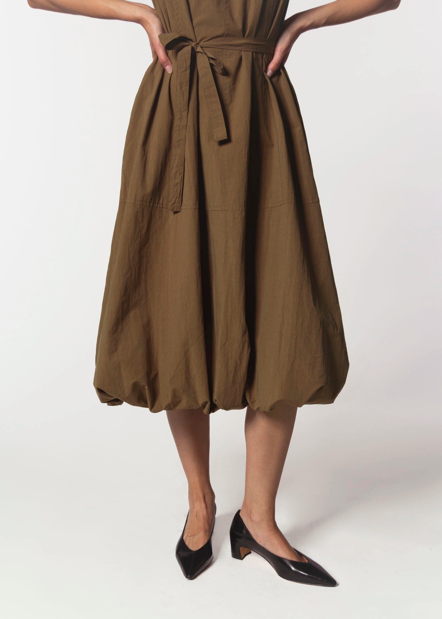 swatch_Black Leather vale pump