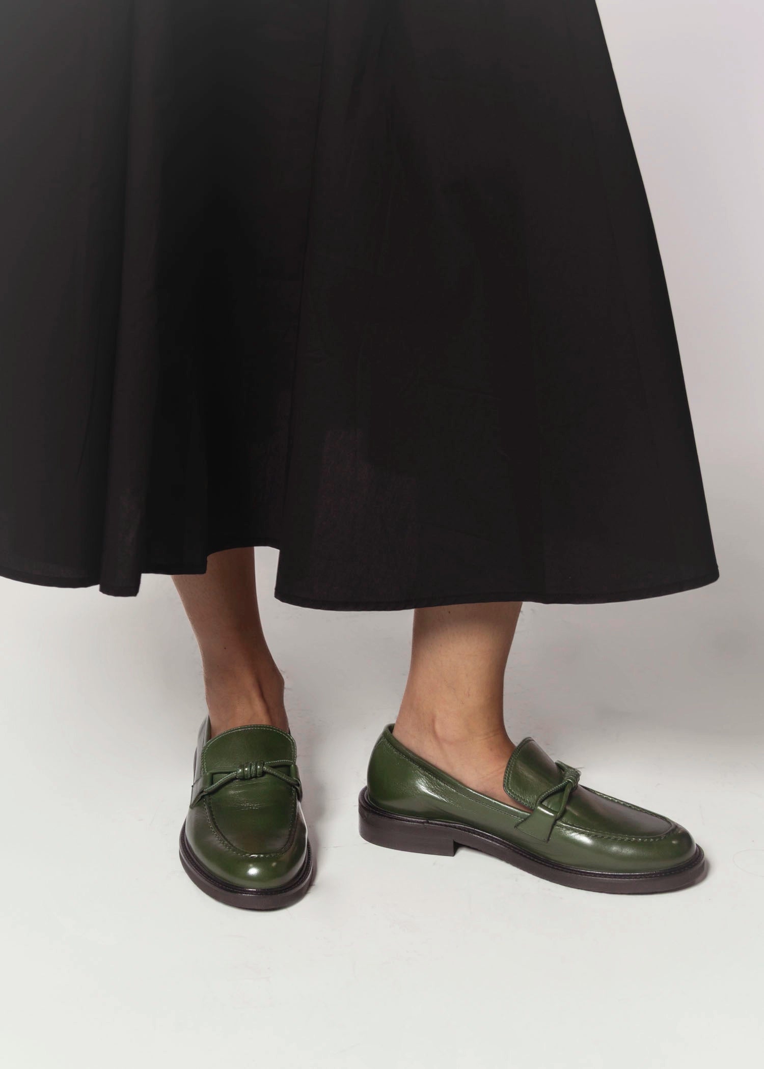 swatch_Dark Green Leather loafer