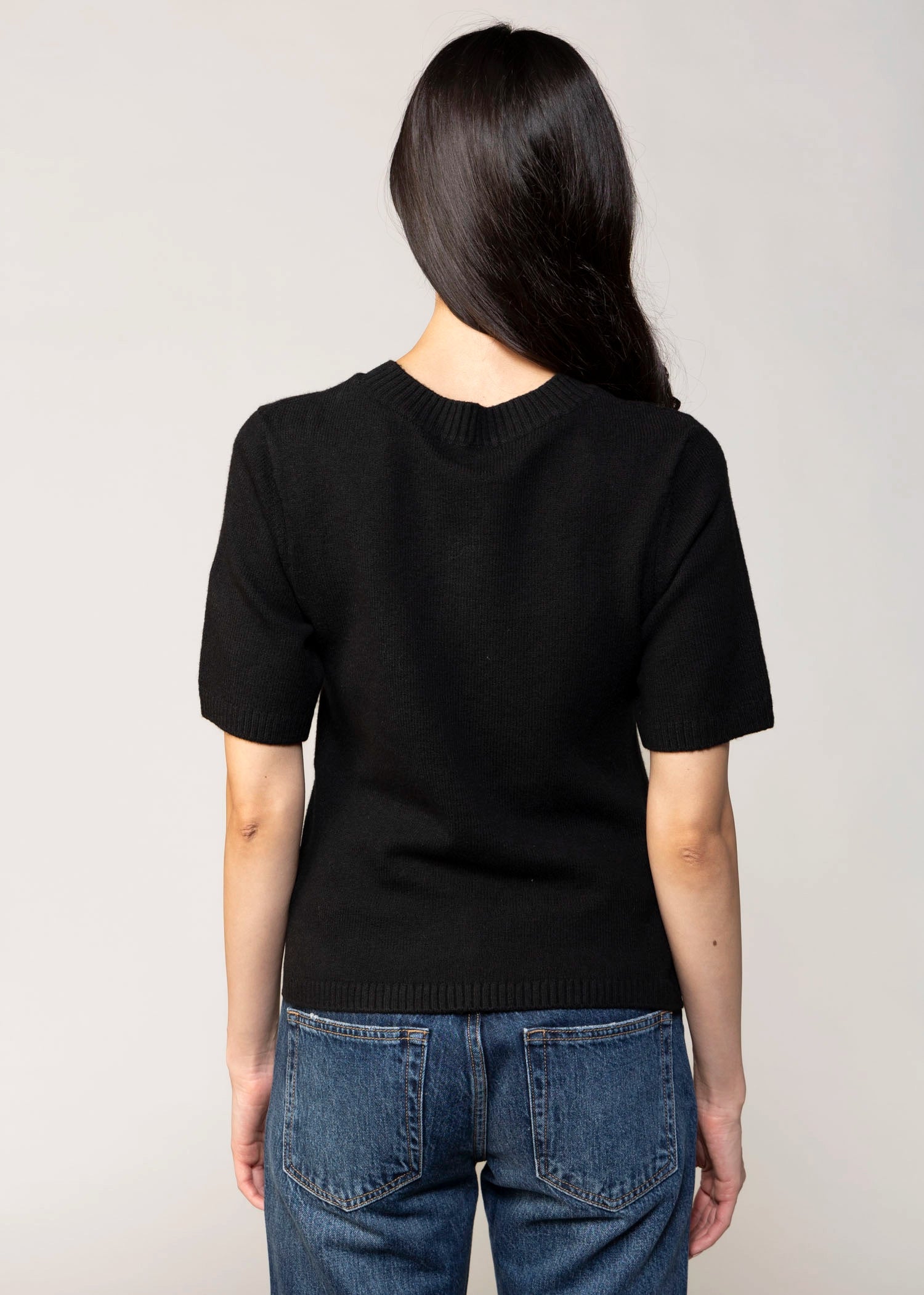 swatch_Black sanctuary perfect sweater tee