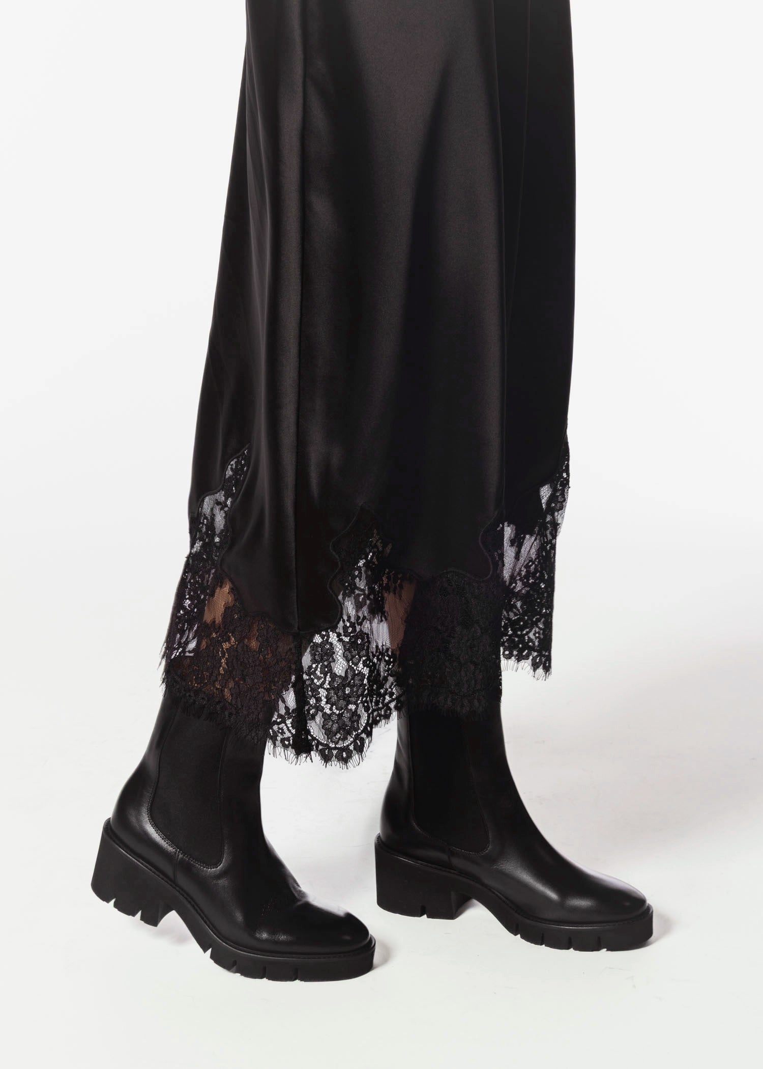 swatch_Black Leather chelsea boot shoes