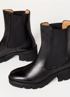 swatch_Black Leather chelsea boot shoes