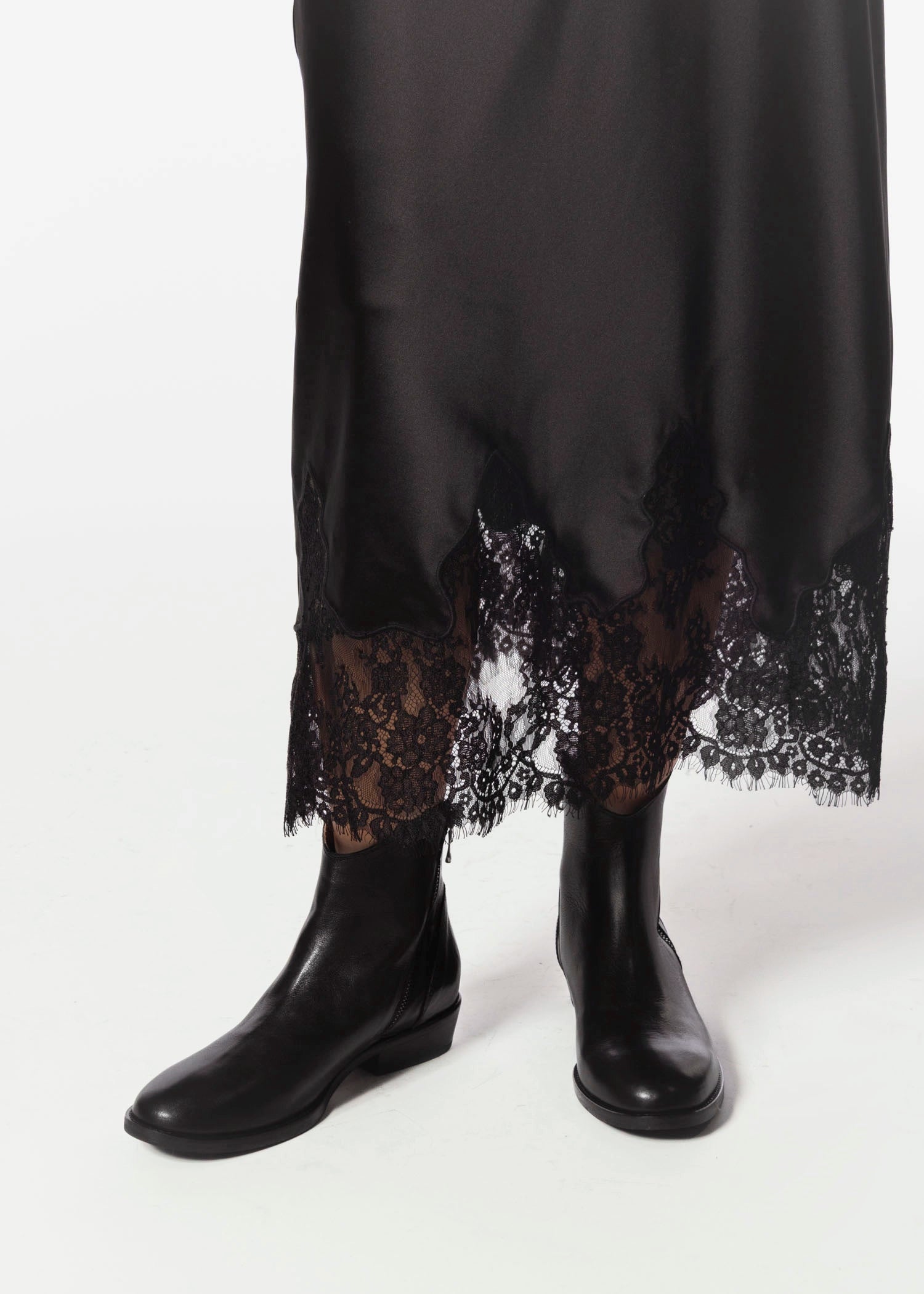 swatch_Black Leather ankle boot shoes