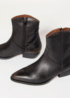swatch_Black Leather western boot shoes