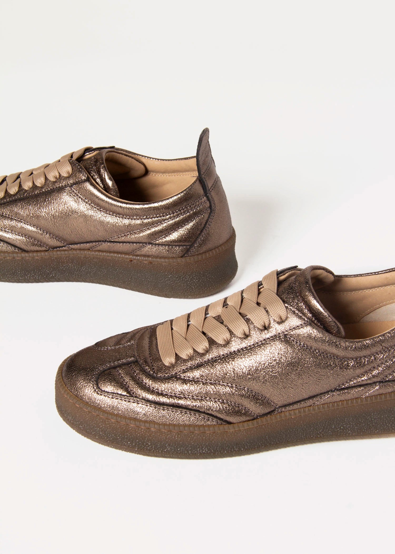 swatch_Bronze Leather sneaker