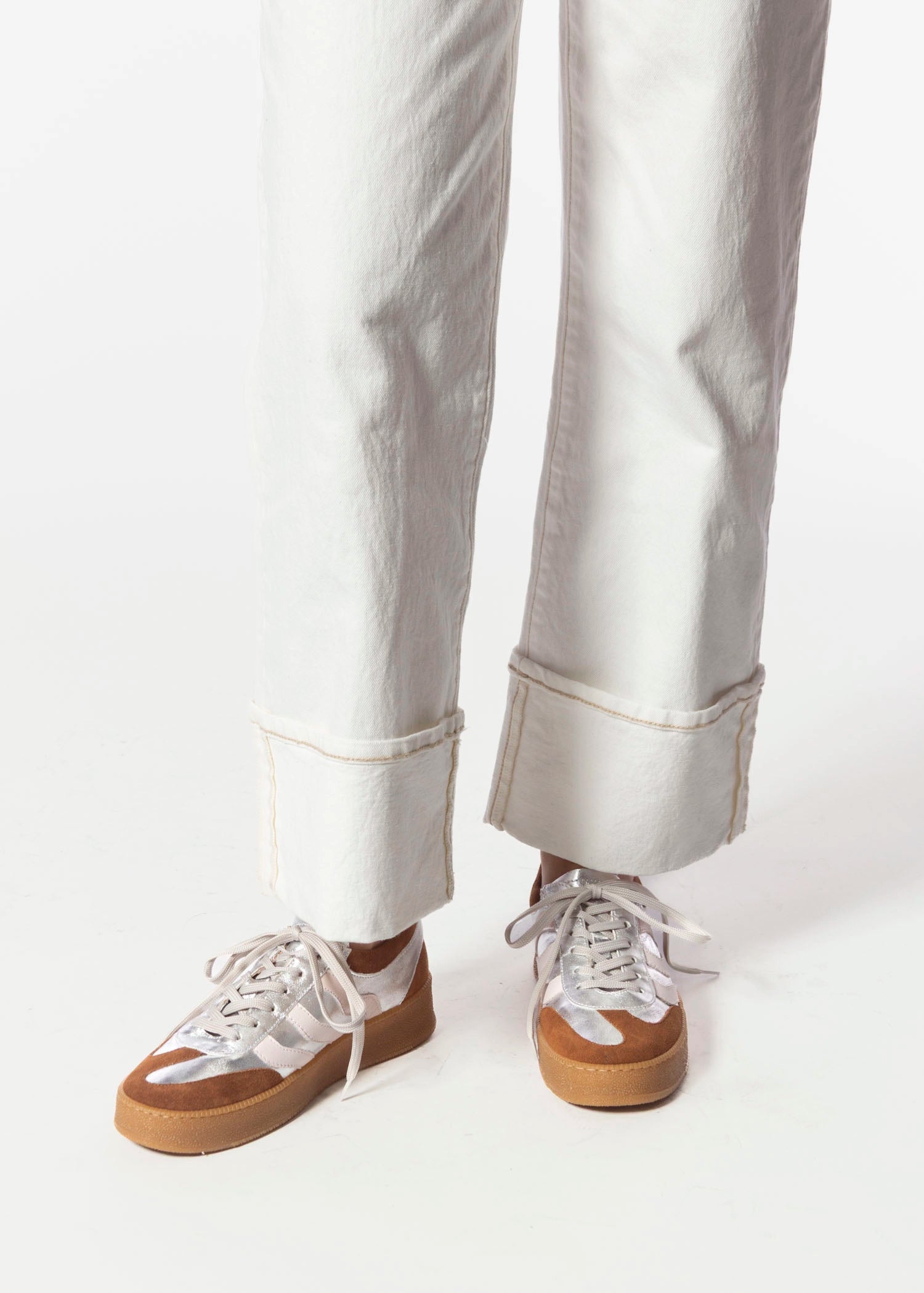 swatch_Silver Multi gum sole sneaker