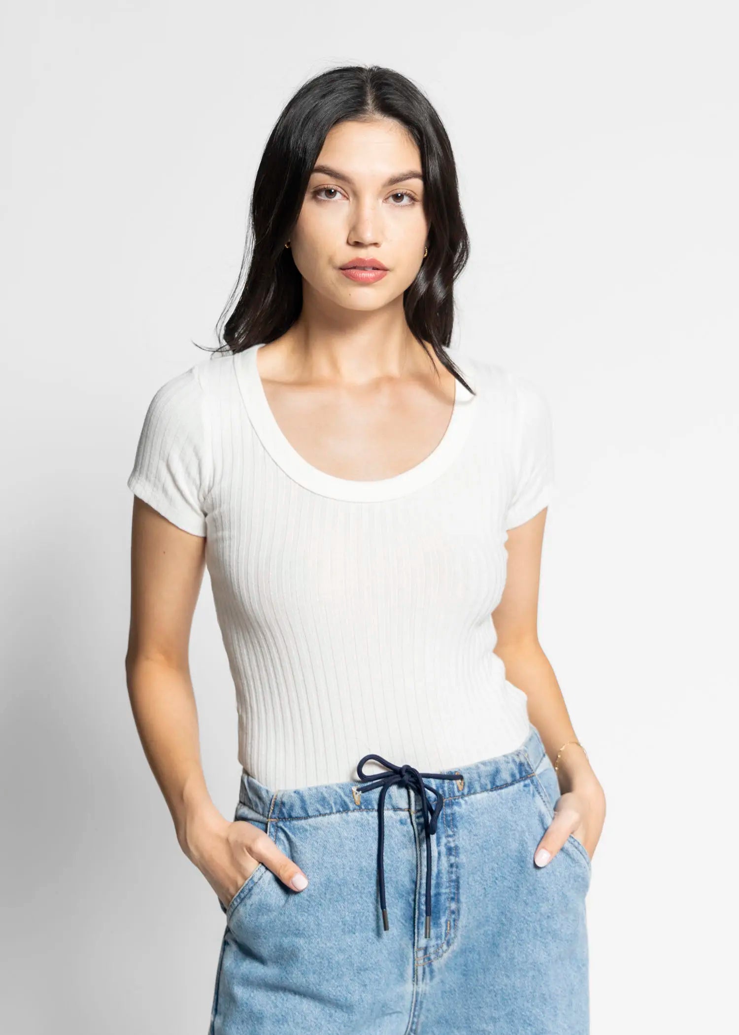 swatch_white julie scoop neck rib tee apparel