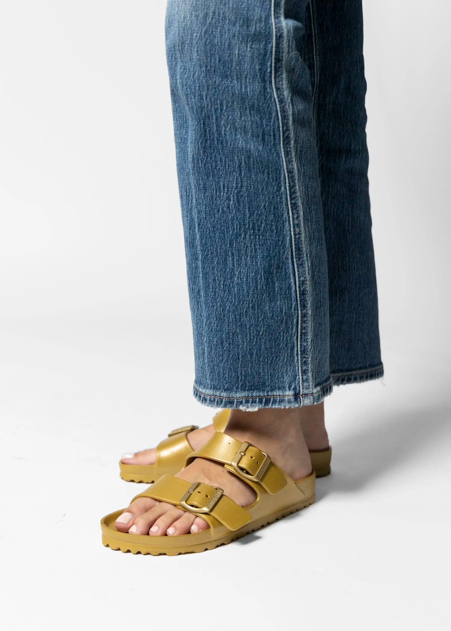 swatch_gold arizona eva sandal flat sandals