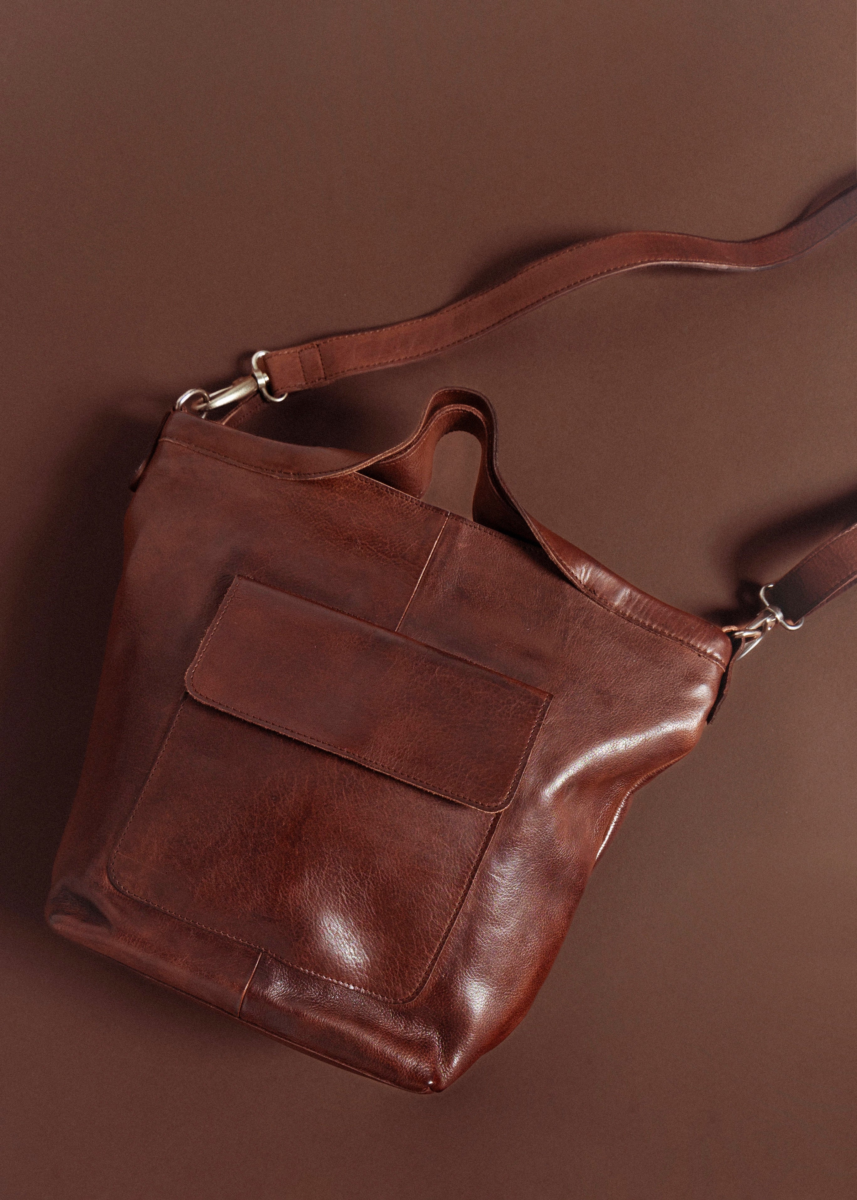 swatch_Dark Brown latico bianca leather crossbody bag