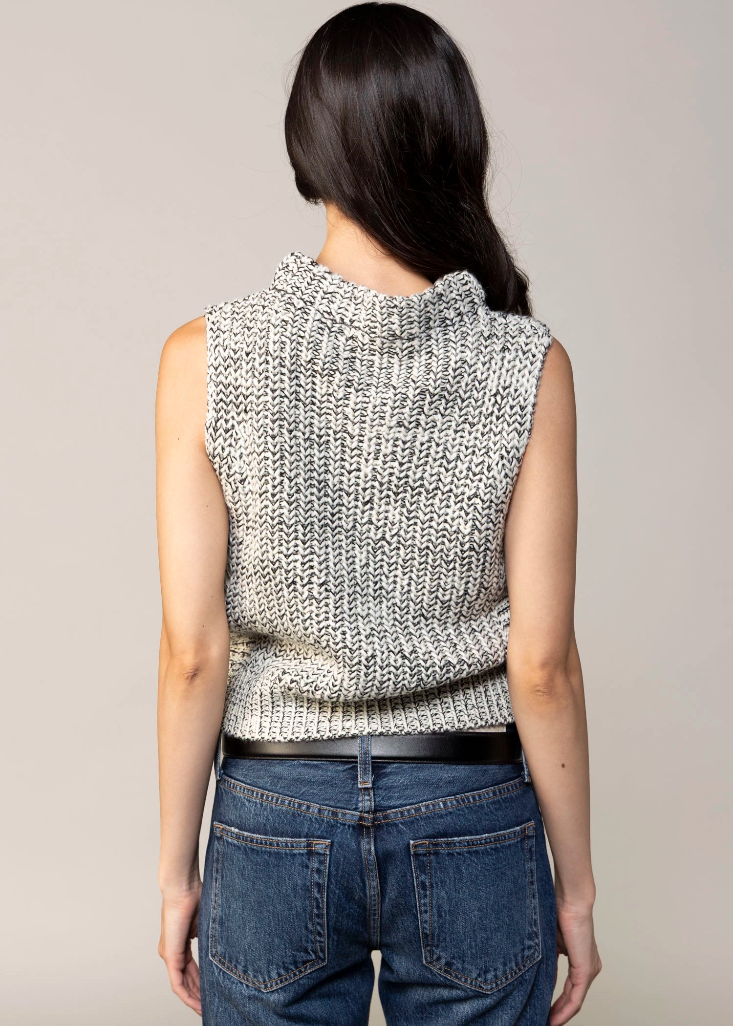 swatch_Ivory/Black sage the label williams sleeveless sweater