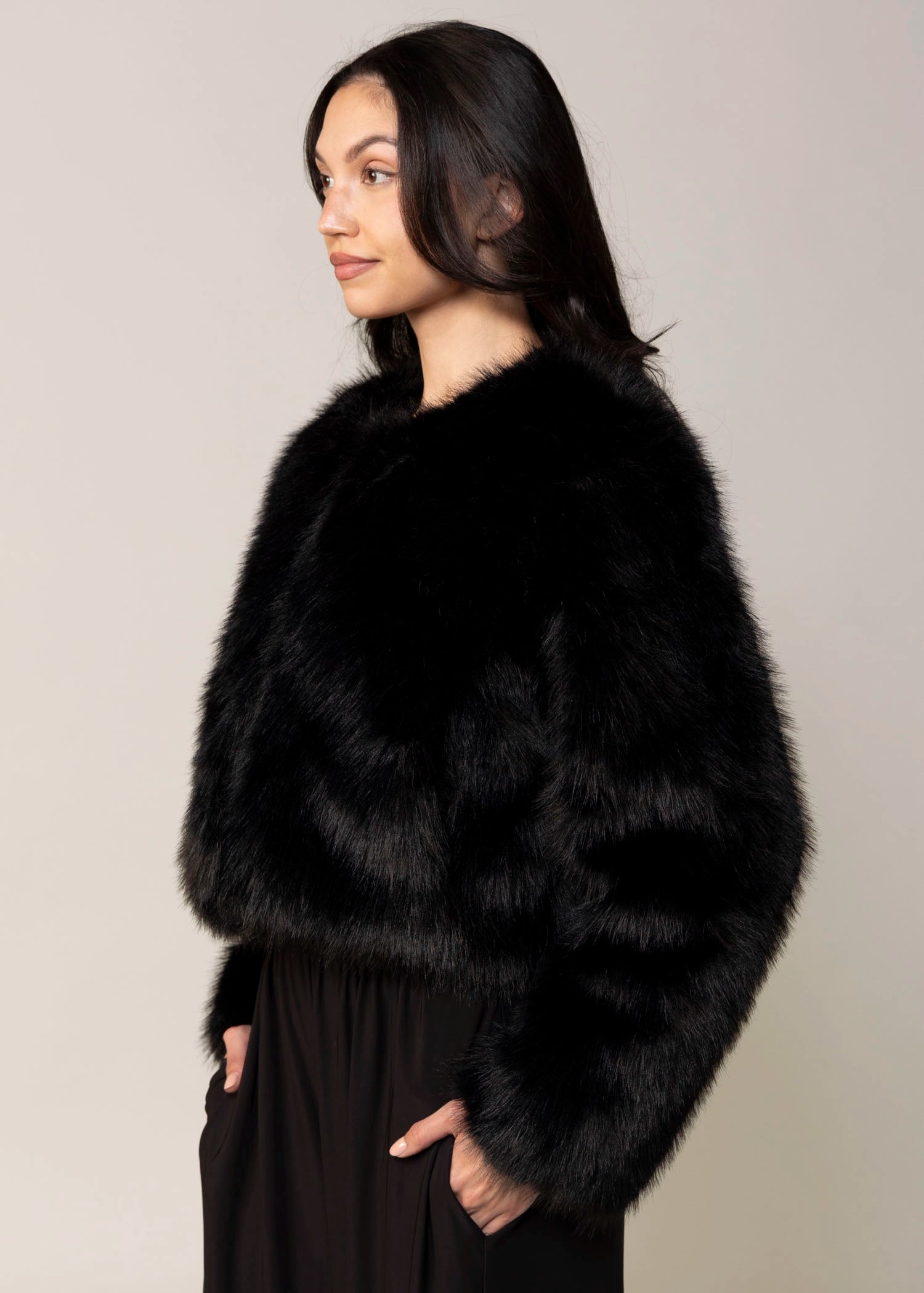 swatch_Black blank nyc cropped faux fur jacket in rotaion