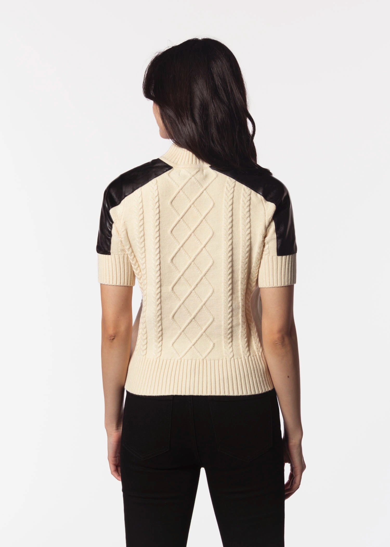 swatch_Ivory/Black cable knit sweater
